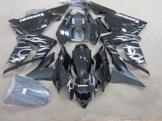 2003-2005 Black with White Flame Kawasaki Ninja ZX10R Motorcycle Fairings